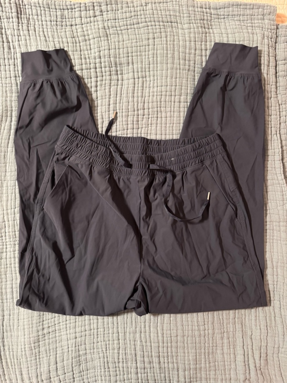 Old Navy HIGH-WAISTED SLEEKTECH JOGGERS - Picture 11 of 13